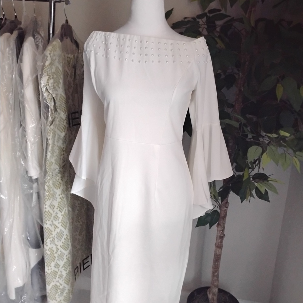 Elegant White Dress with Flared Sleeves